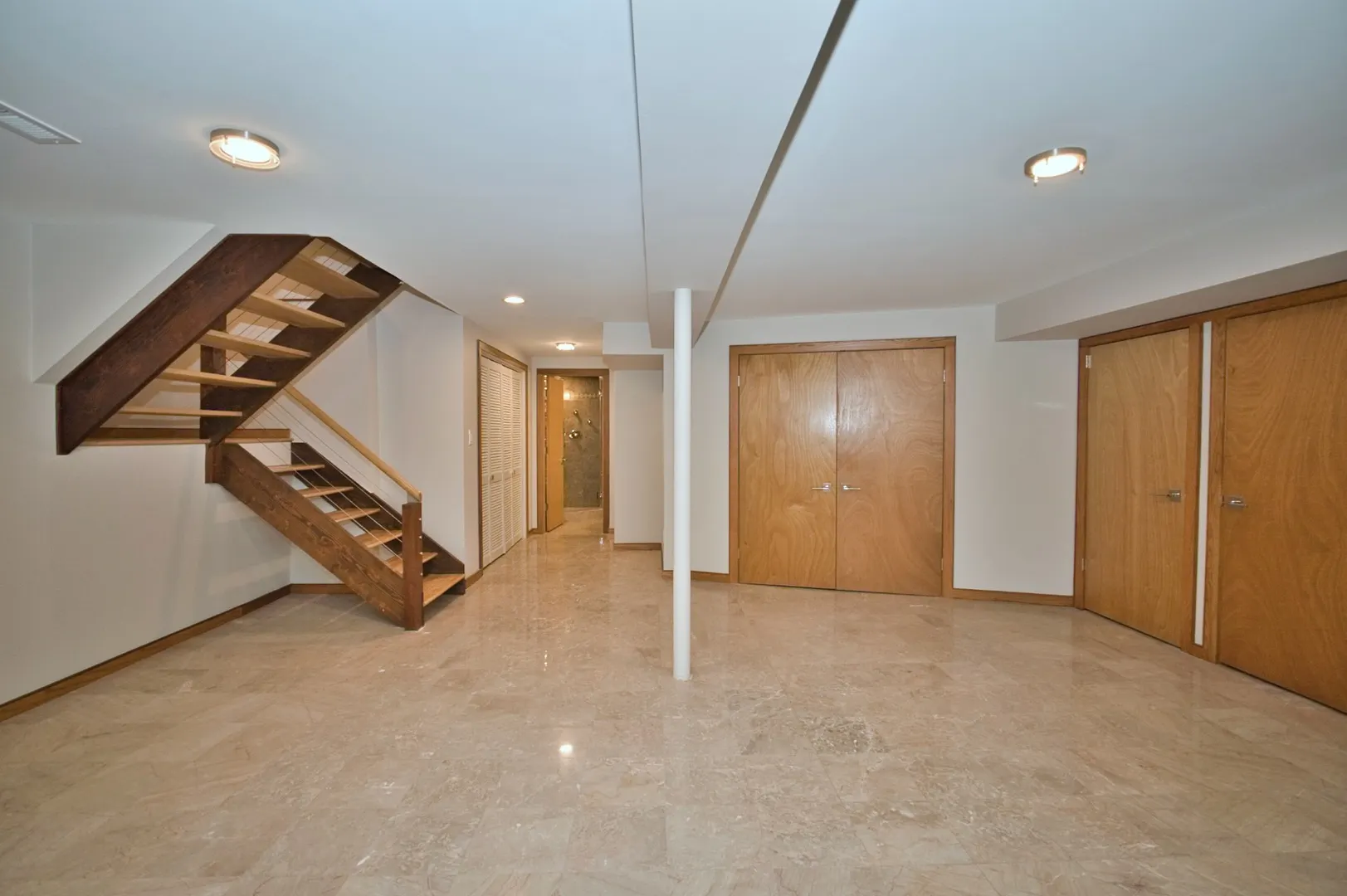 186 W Scranton Avenue IL