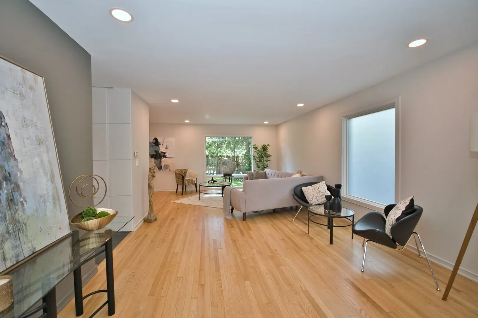 186 W Scranton Avenue IL