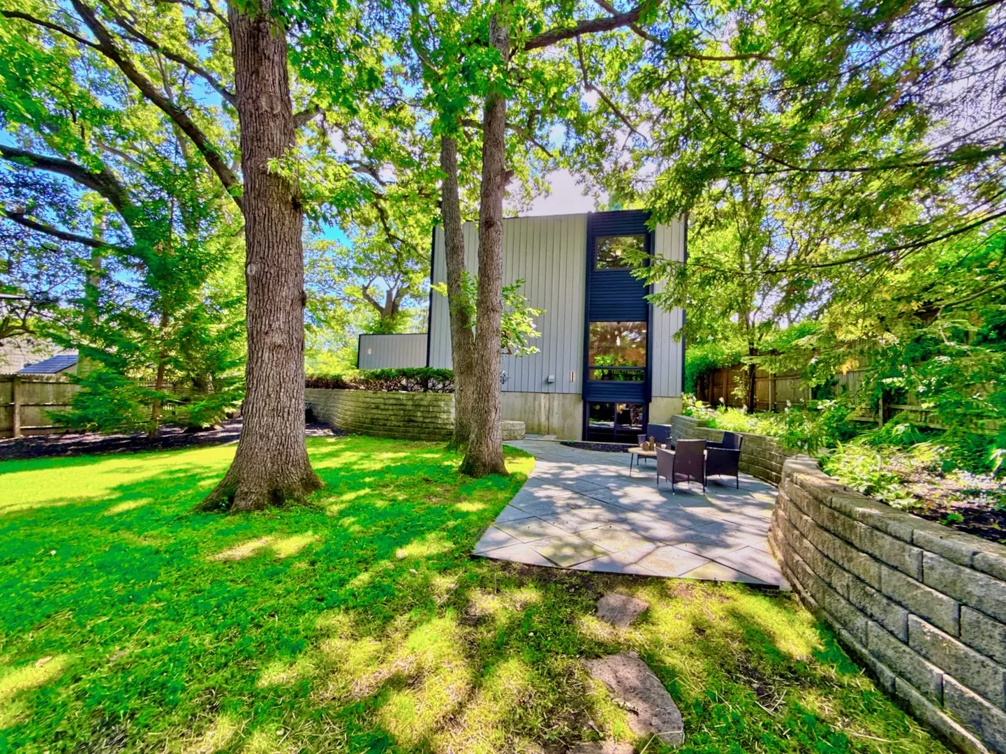 186 W Scranton Avenue IL