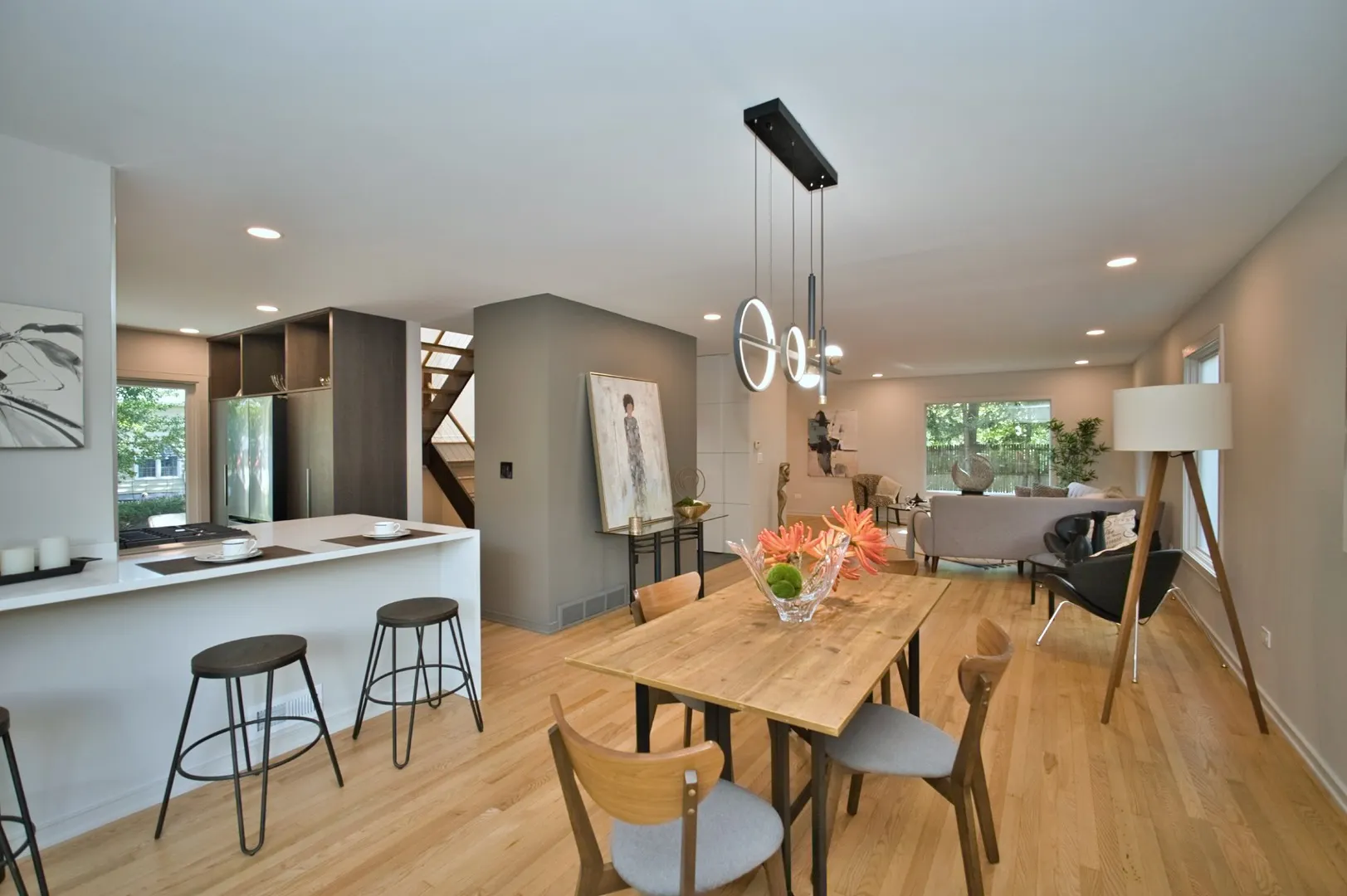 186 W Scranton Avenue IL