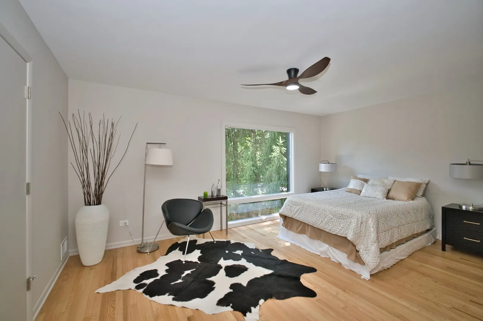 186 W Scranton Avenue IL