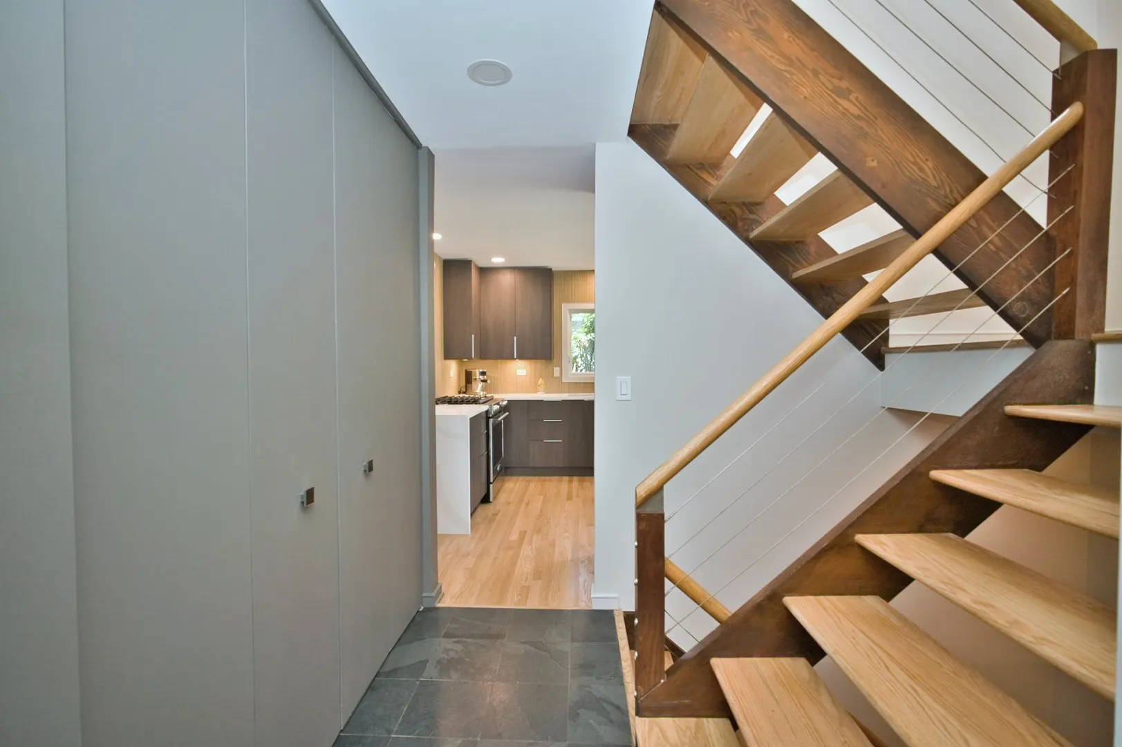 186 W Scranton Avenue IL