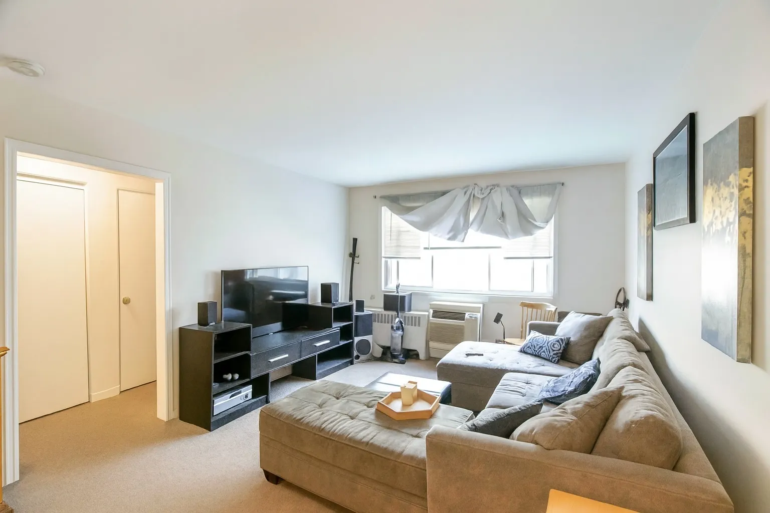 2044 W Jarvis Avenue 3G IL