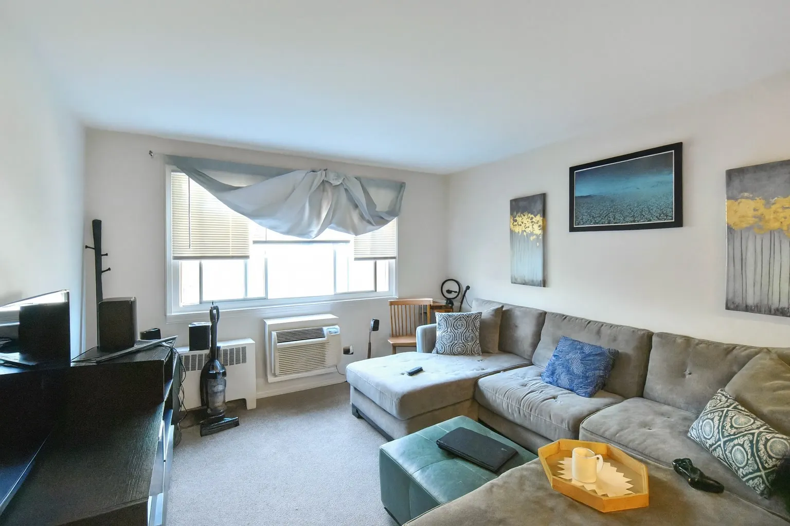 2044 W Jarvis Avenue 3G IL