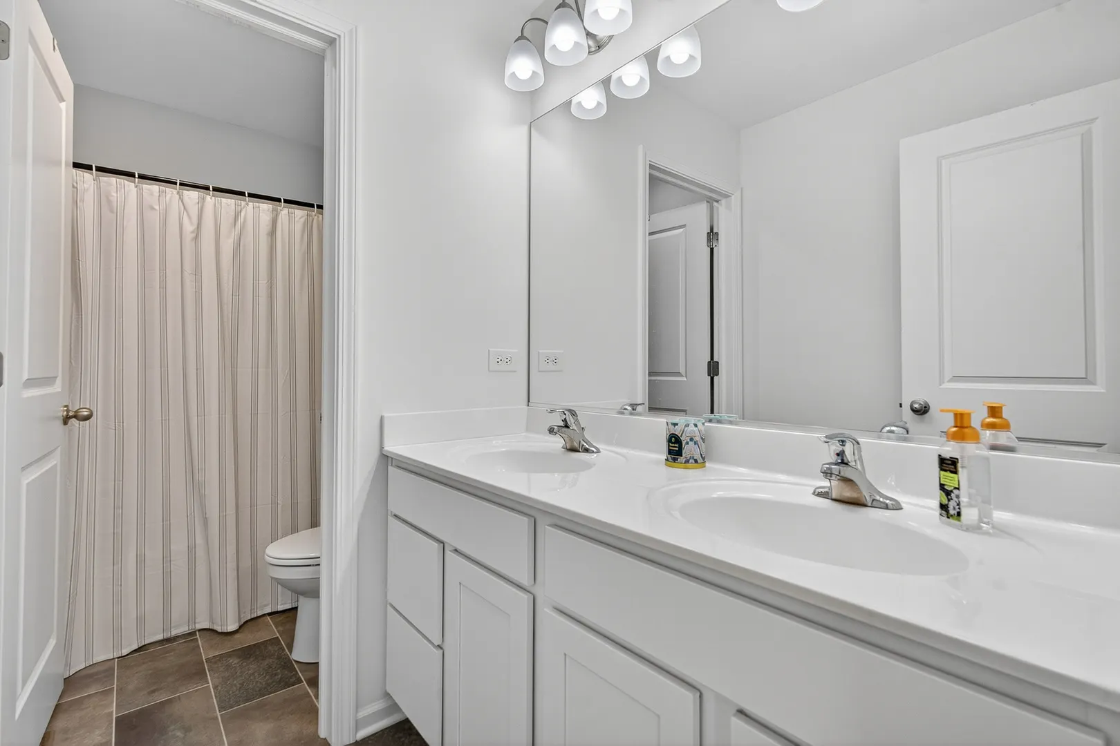 1308 Bayberry Circle IL