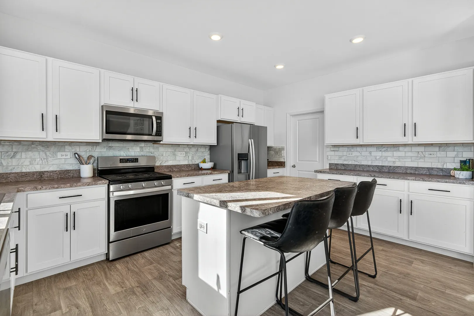 1308 Bayberry Circle IL