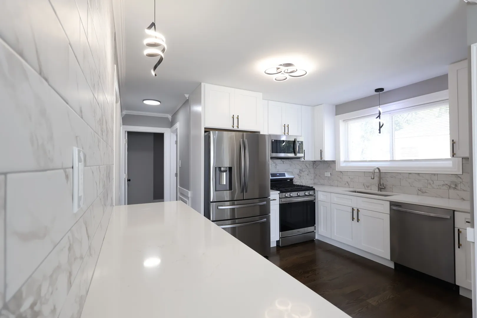 12526 HONORE Street IL