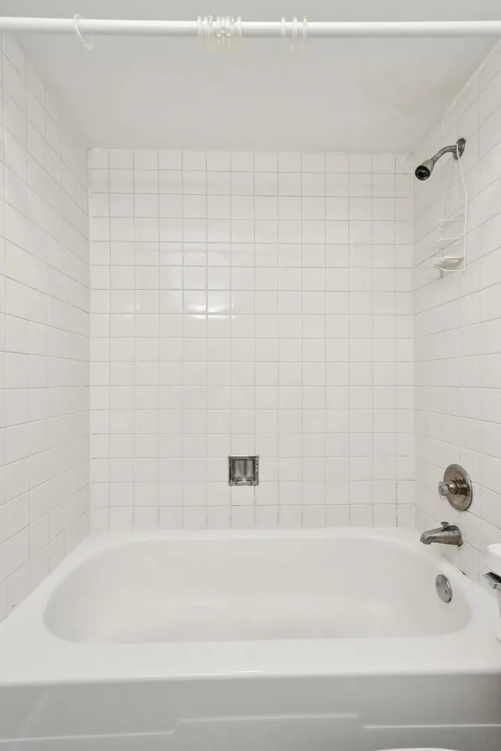 2650 Brookwood Way Drive 201B IL