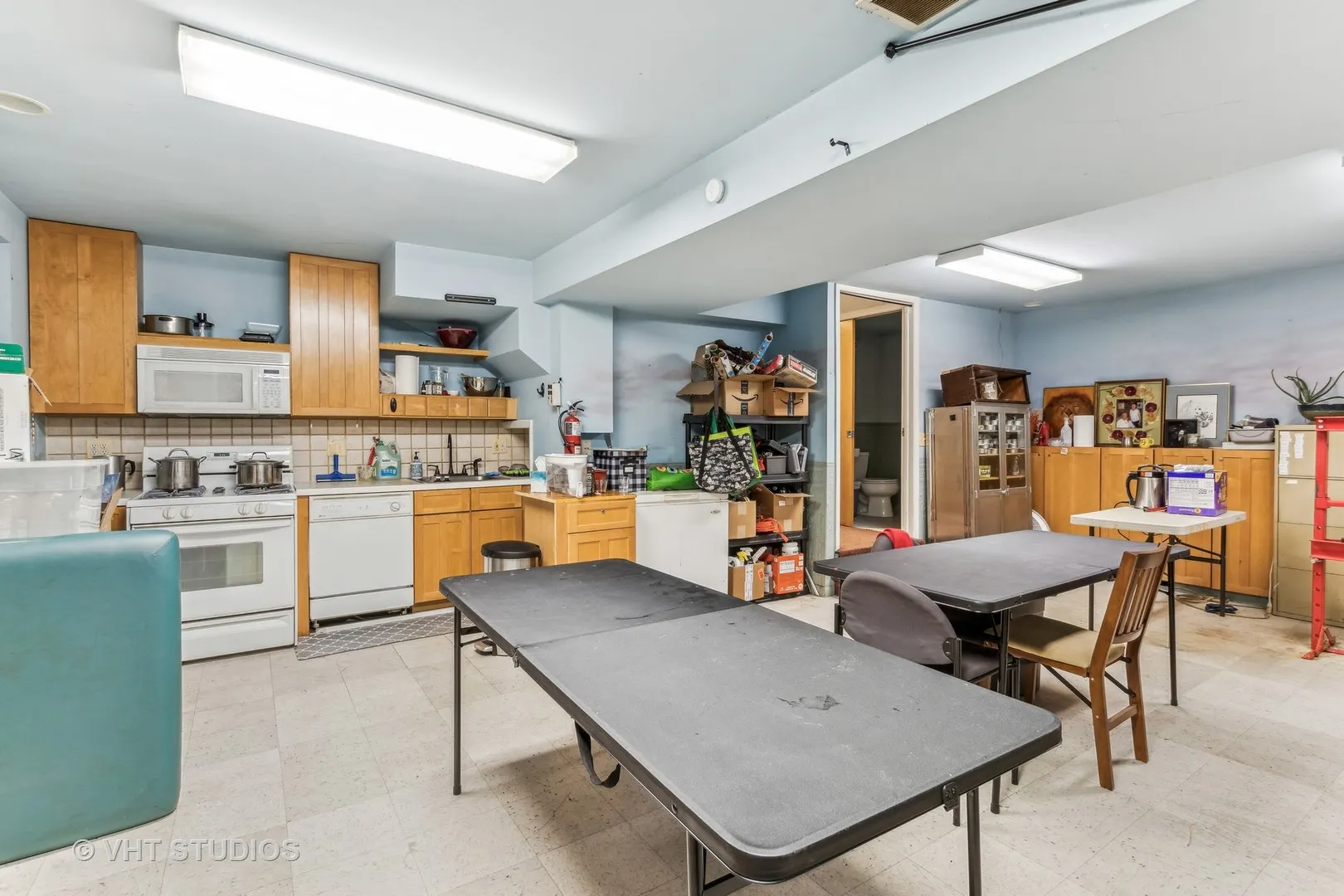 1622 W Devon Avenue IL