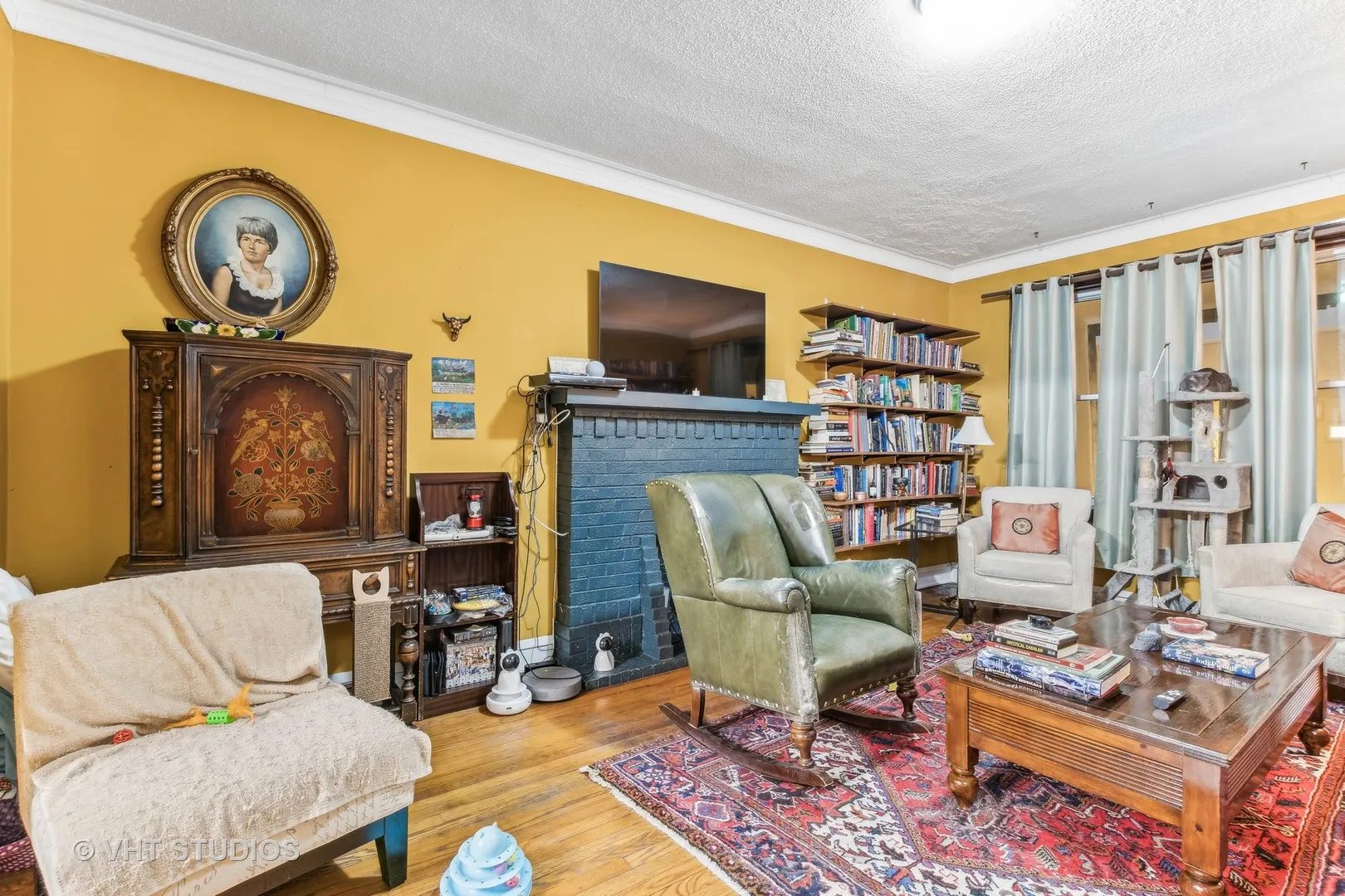 1622 W Devon Avenue IL