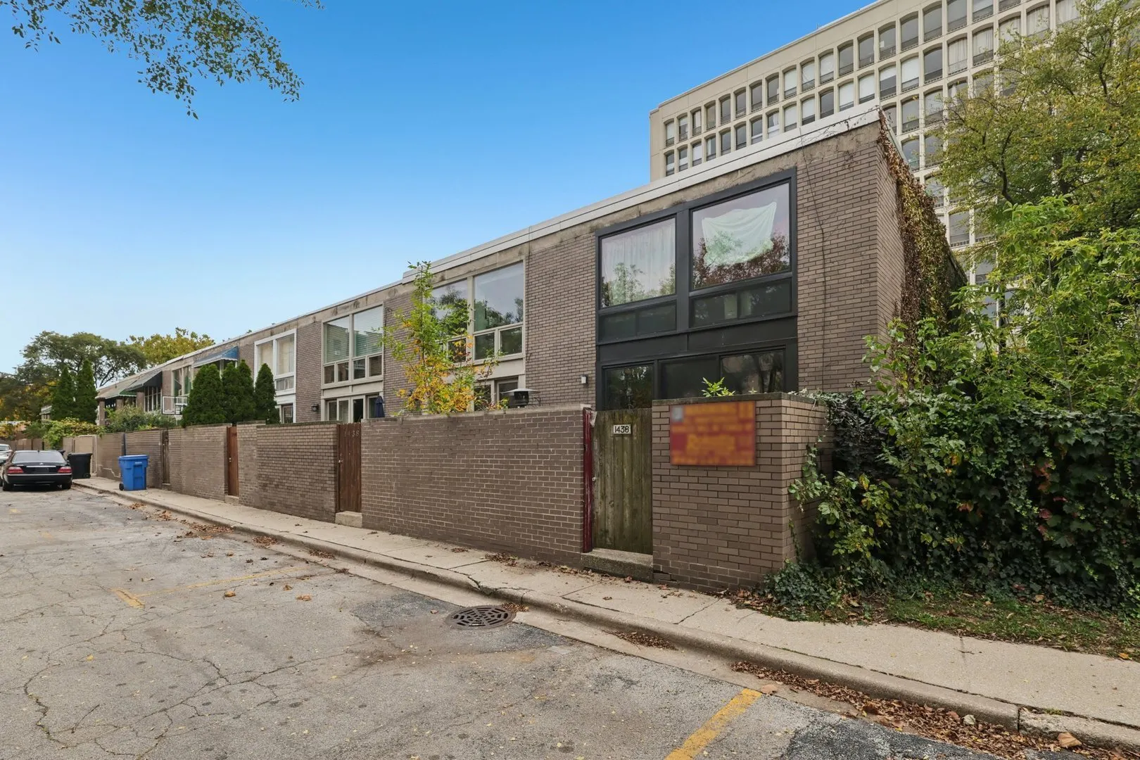 1438 E 55th Street IL