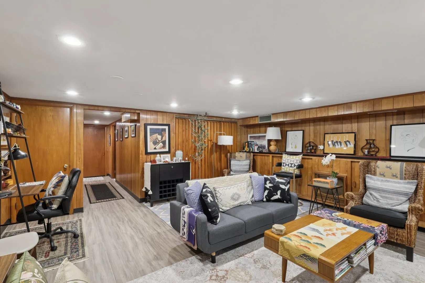 1438 E 55th Street IL