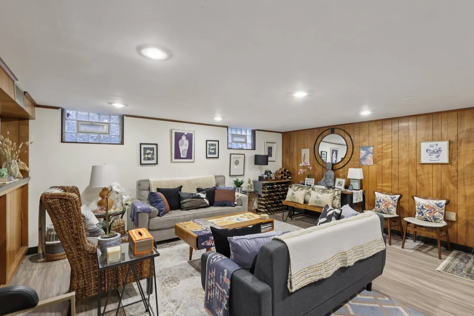 1438 E 55th Street IL