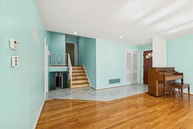 3836 W Estes Avenue IL