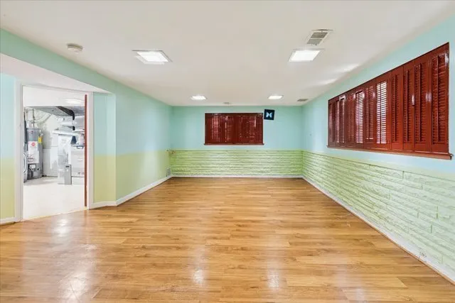 3836 W Estes Avenue IL