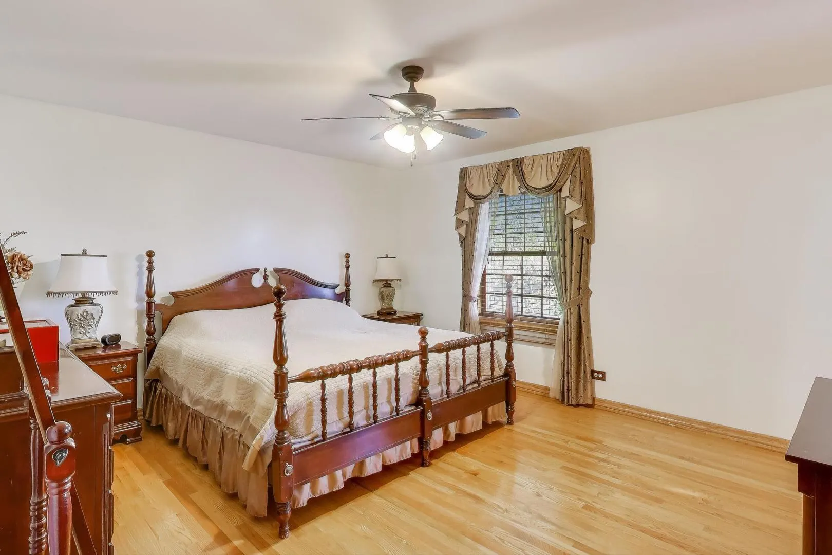 932 Kentucky Lane IL