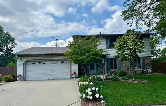 932 Kentucky Lane IL