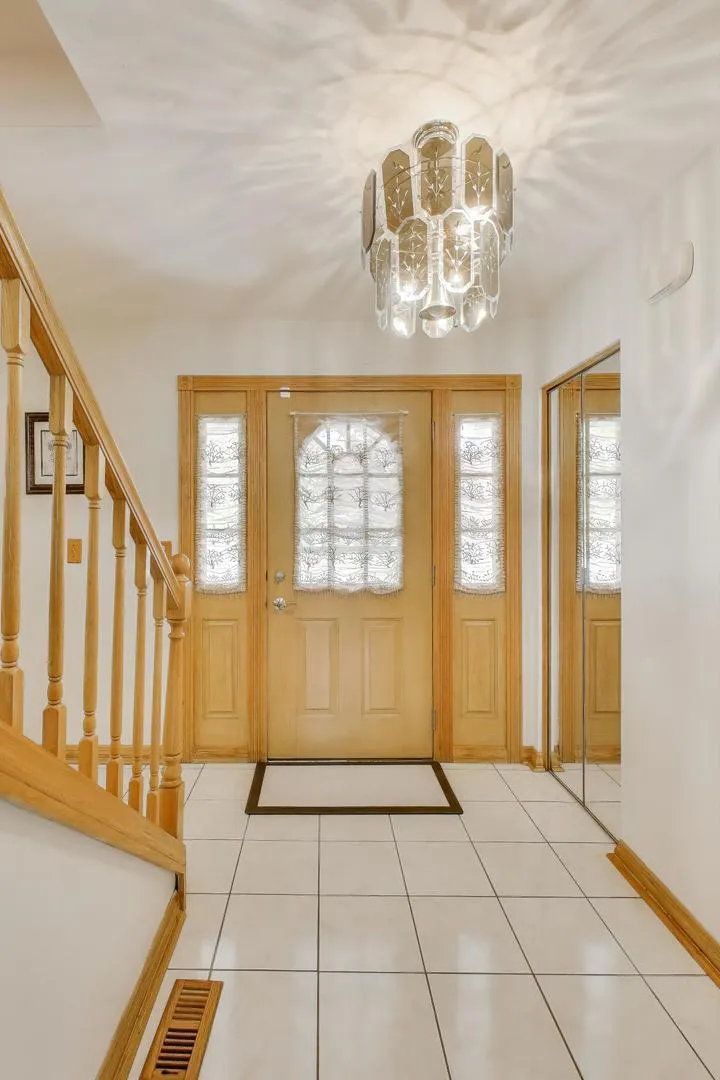 932 Kentucky Lane IL