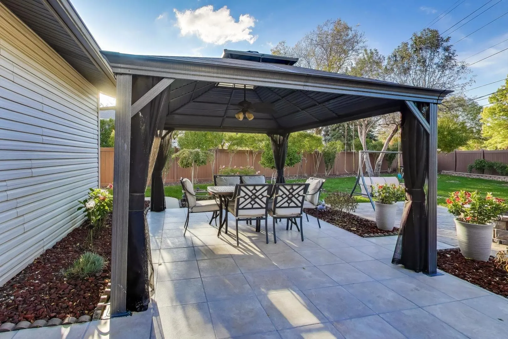 932 Kentucky Lane IL