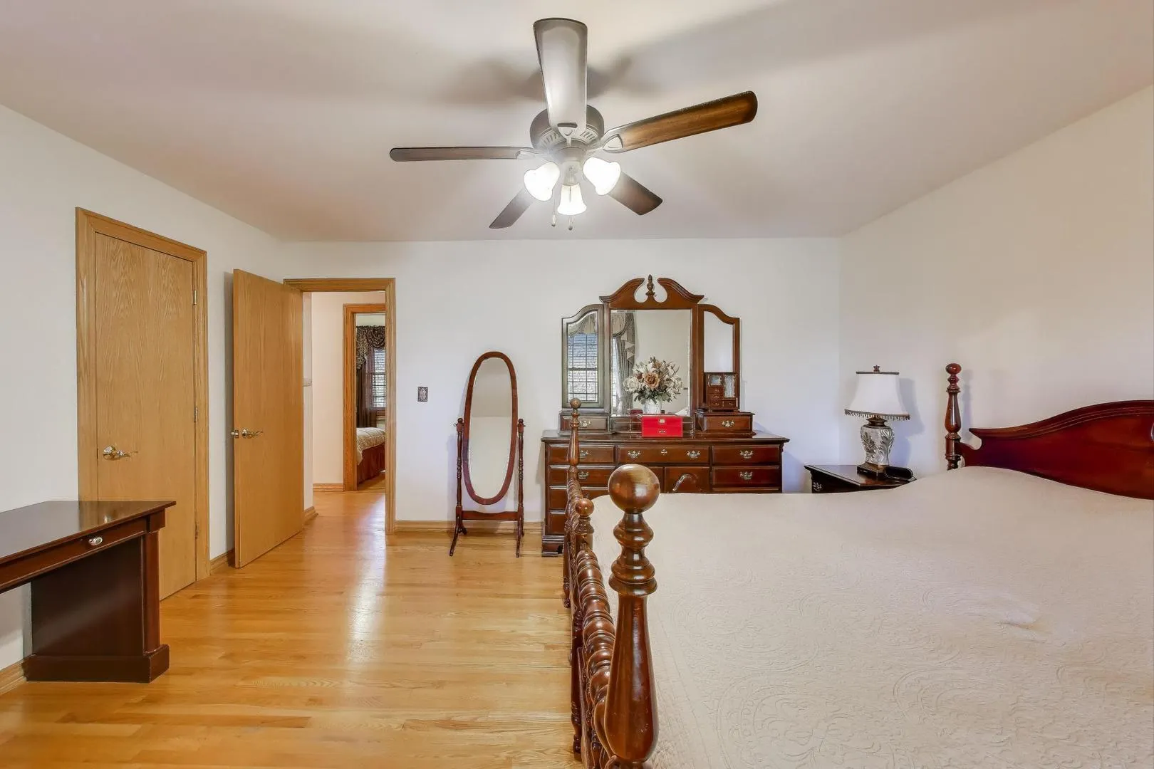 932 Kentucky Lane IL