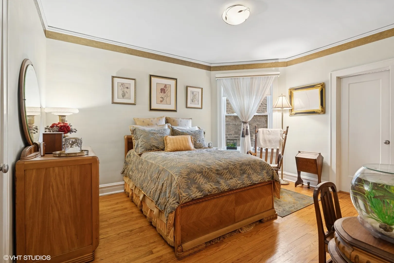 5146 N Leavitt Street 1 IL