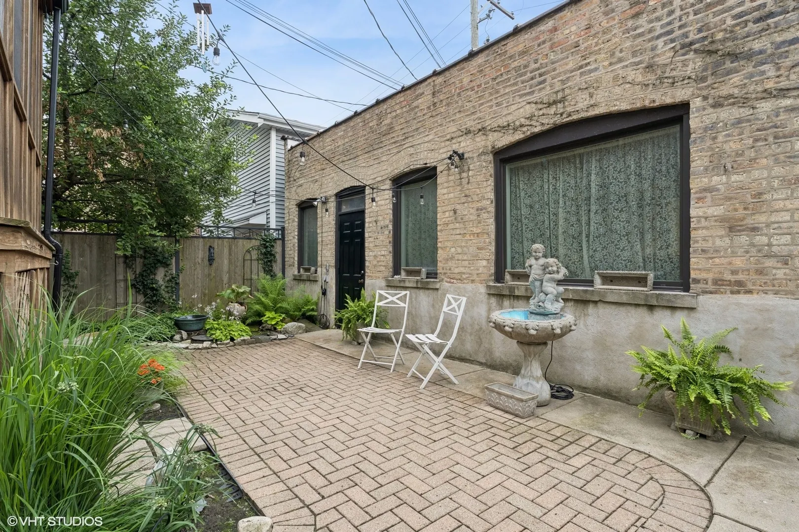 5146 N Leavitt Street 1 IL