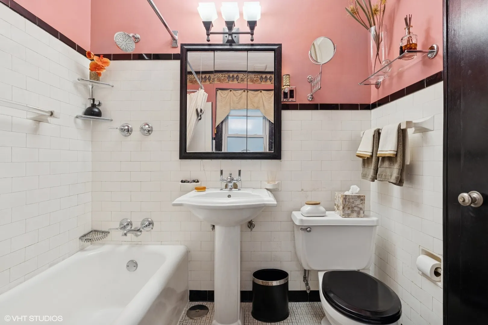 5146 N Leavitt Street 1 IL