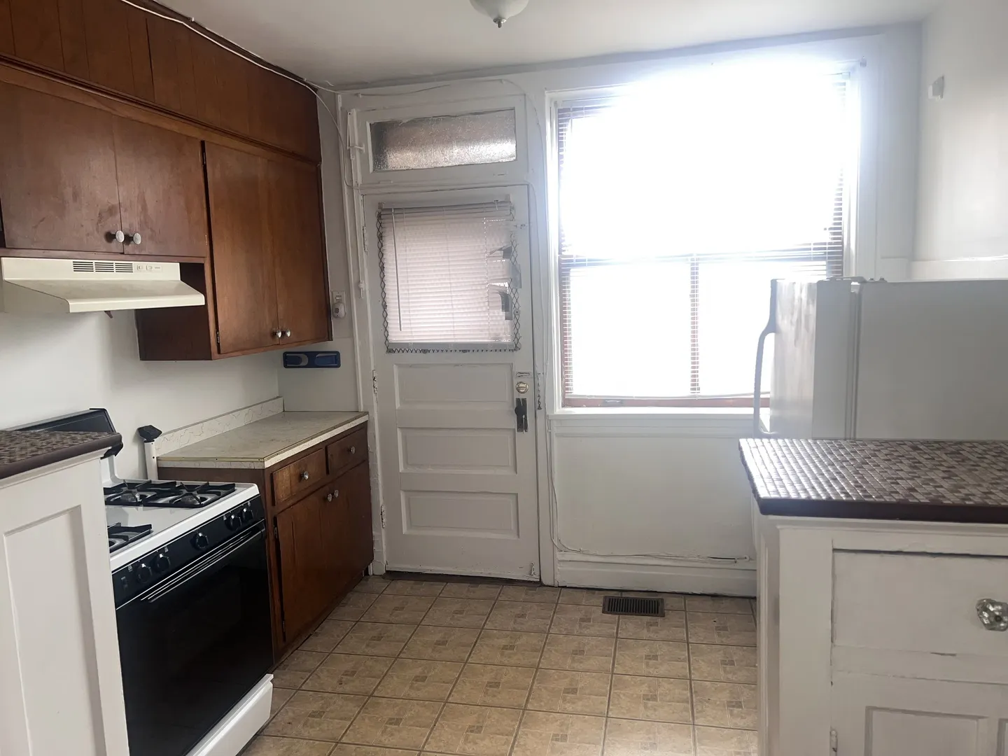 5907 W Arthington Street 1 IL