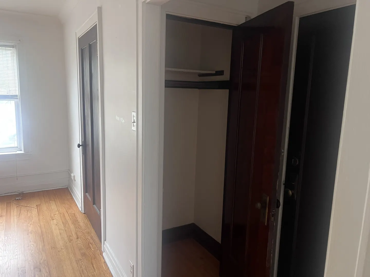 5907 W Arthington Street 1 IL