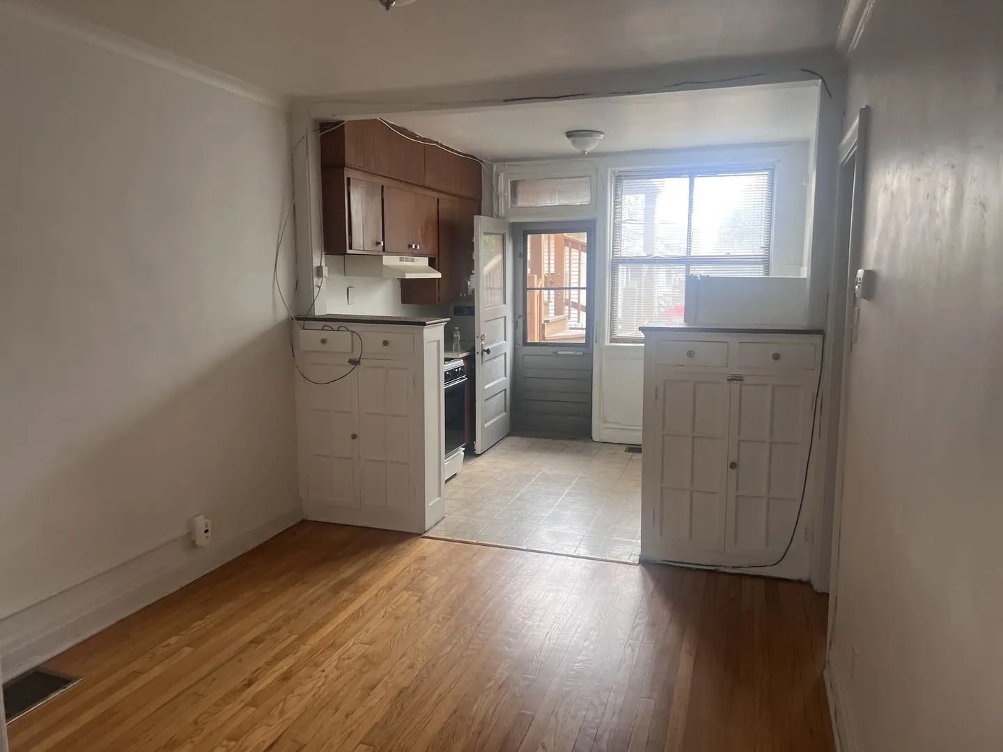 5907 W Arthington Street 1 IL