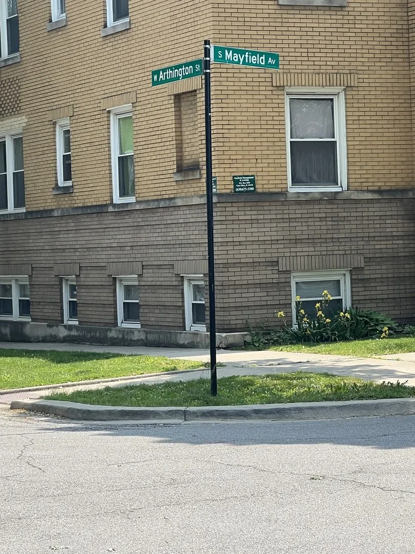 5907 W Arthington Street 1 IL