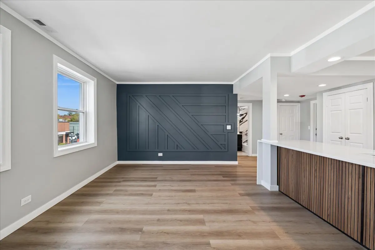 29 E Burlington Street A IL