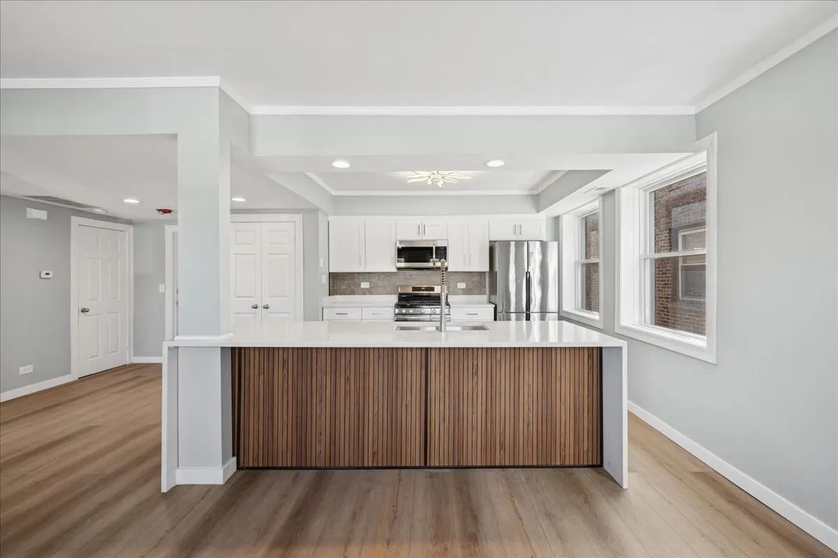 29 E Burlington Street A IL