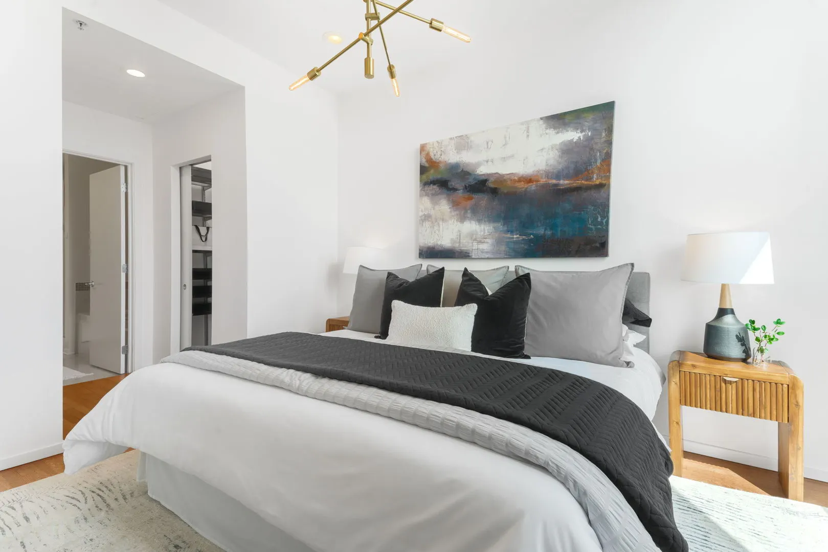 500 W Superior Street 1907 IL