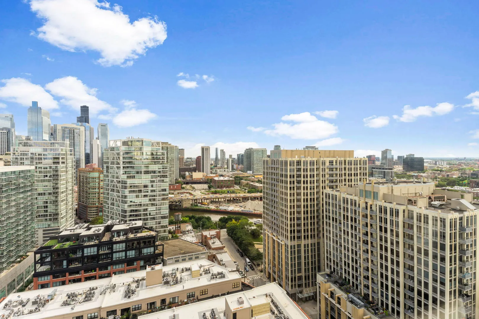 500 W Superior Street 1907 IL