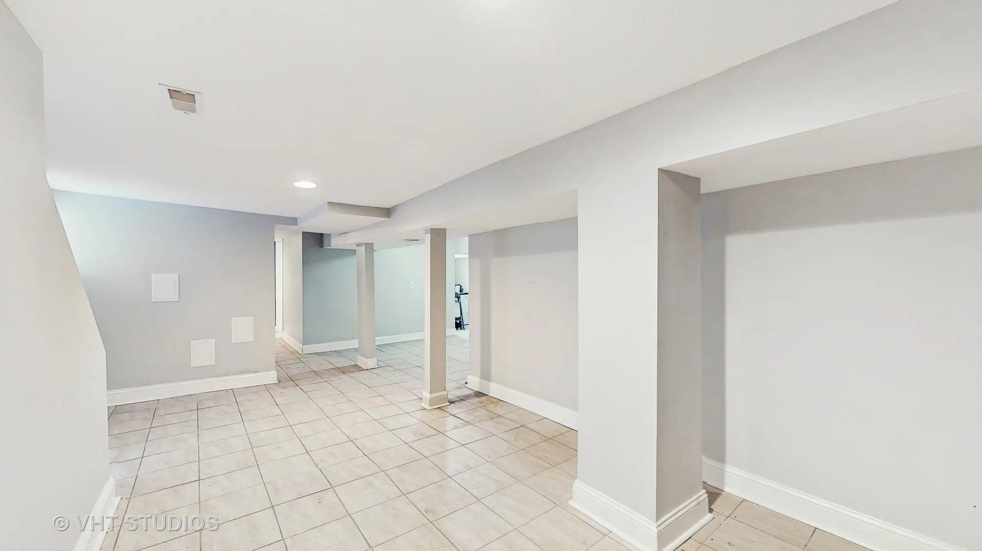 8211 S Cornell Avenue IL