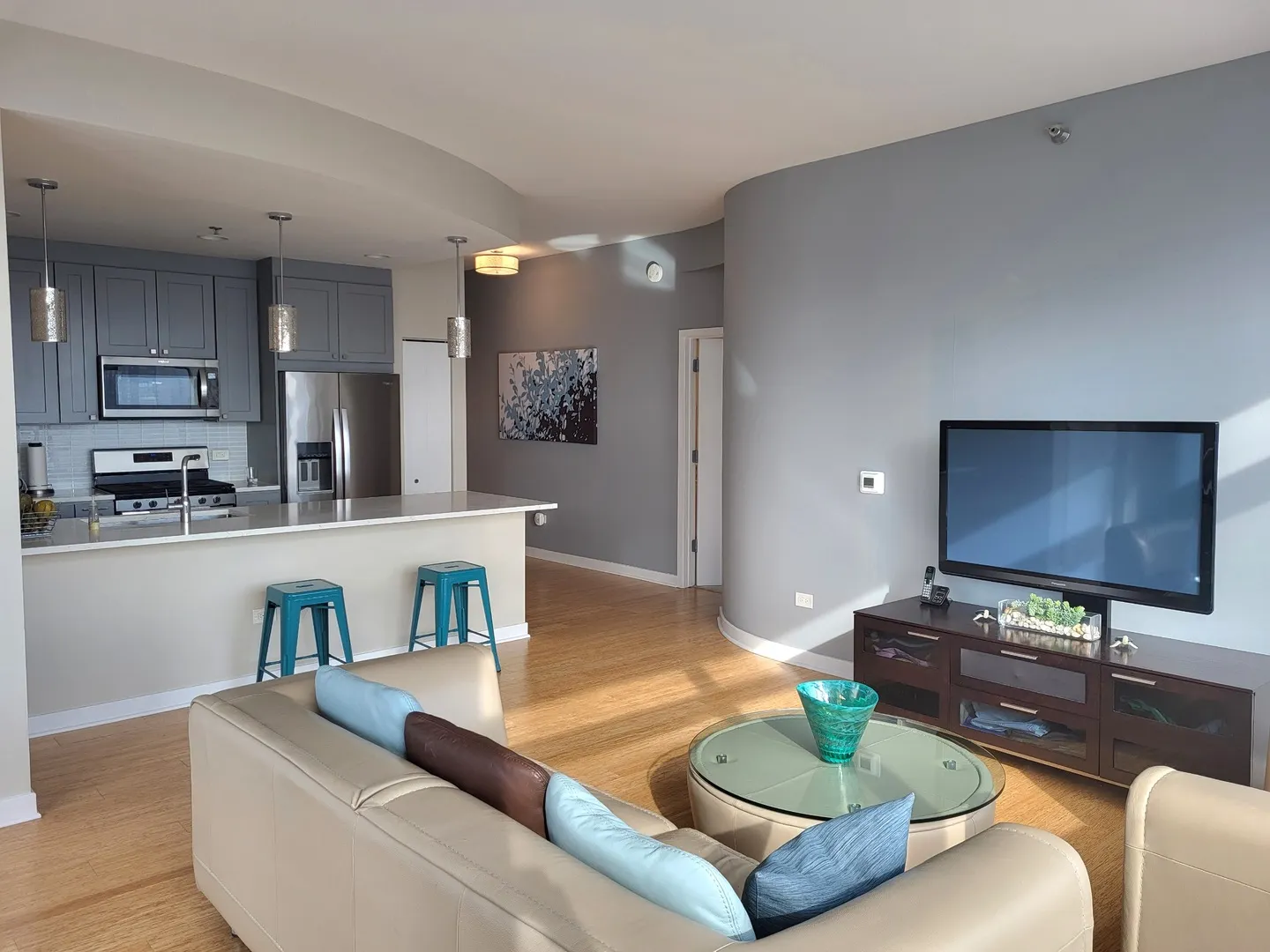 303 W OHIO Street 3003 IL