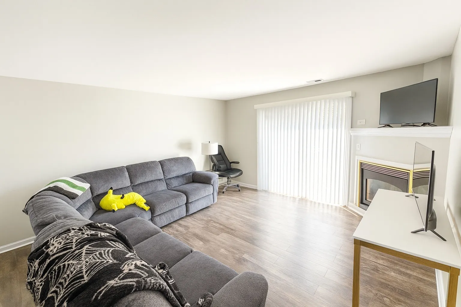 1870 Tall Oaks Drive 3104 IL