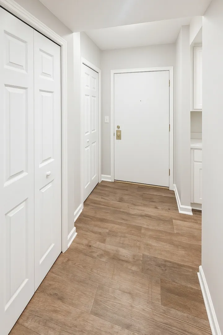 1870 Tall Oaks Drive 3104 IL