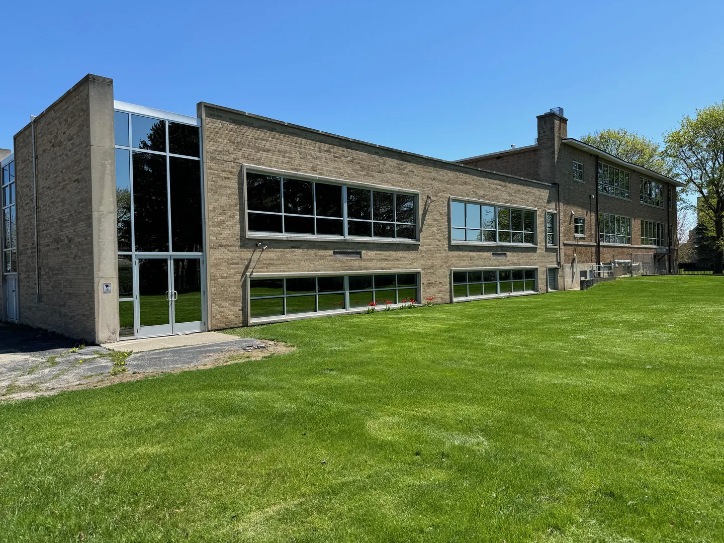 900 Elizabeth Street IL