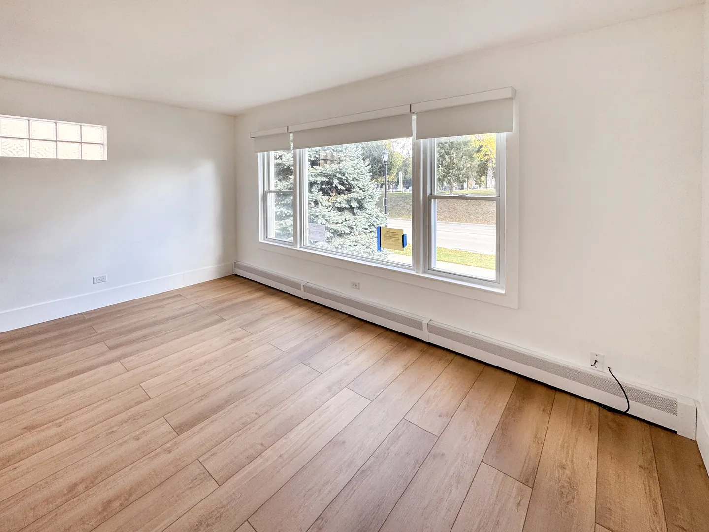 332 N Smith Street 1 IL