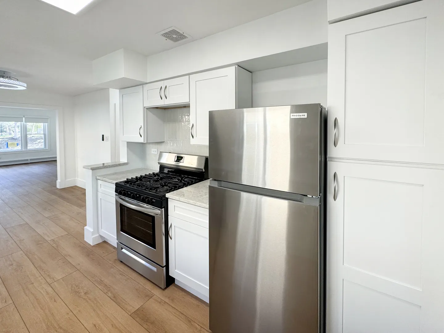 332 N Smith Street 1 IL