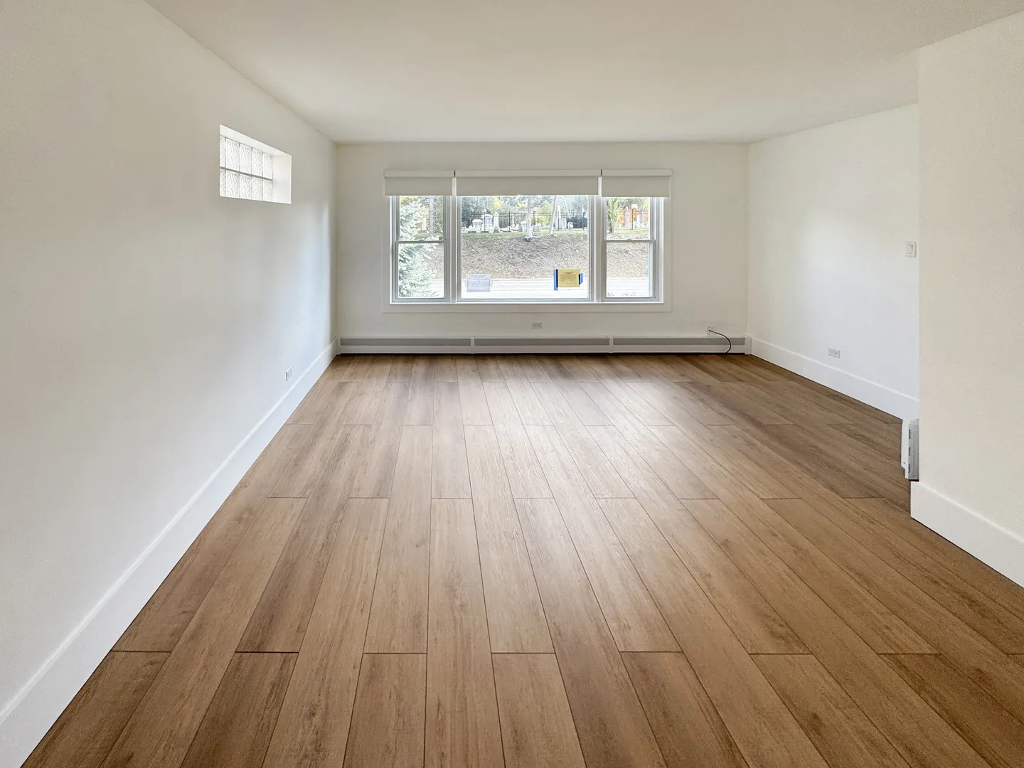 332 N Smith Street 1 IL