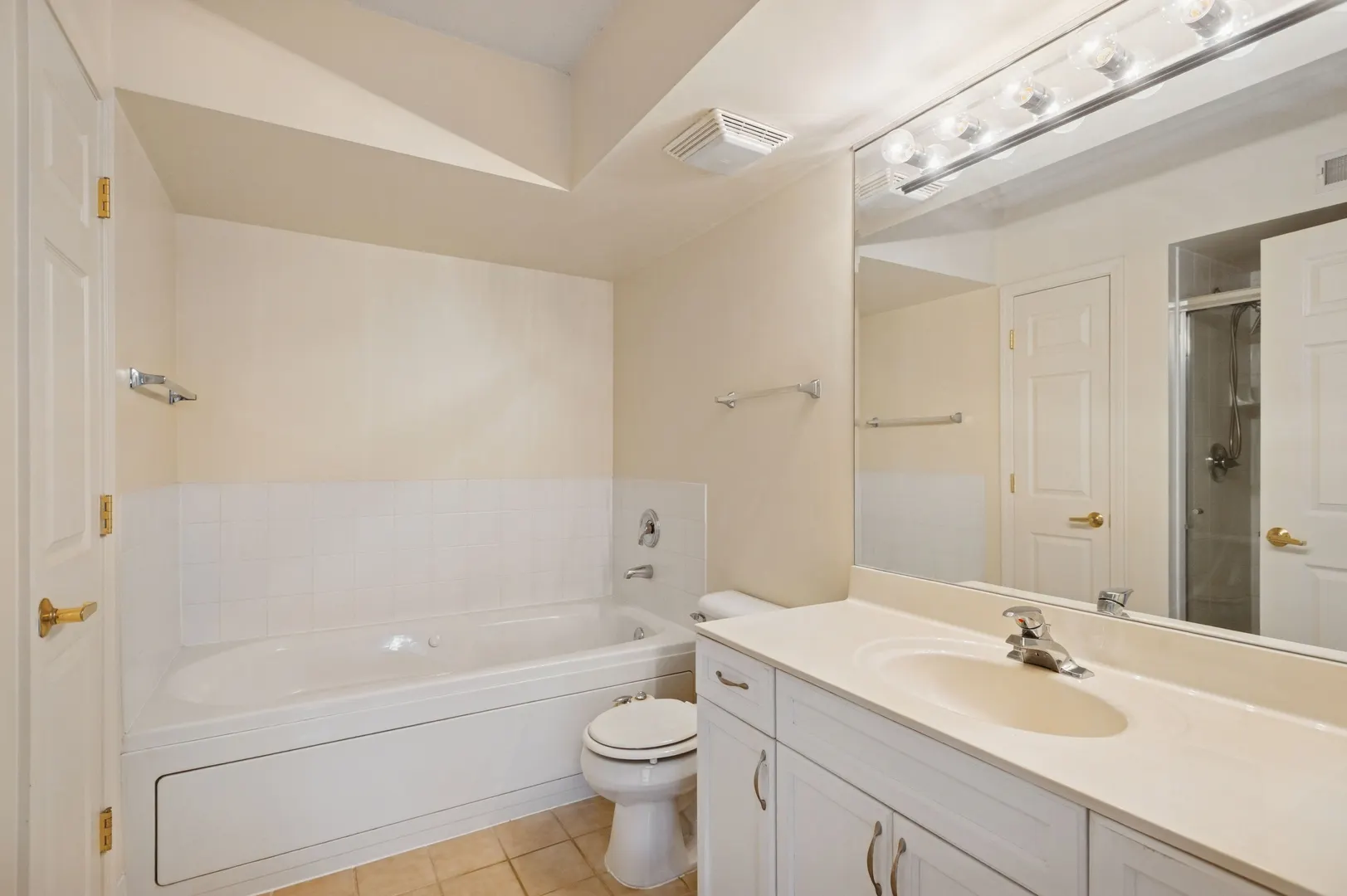 501 ALLES Street 501A IL