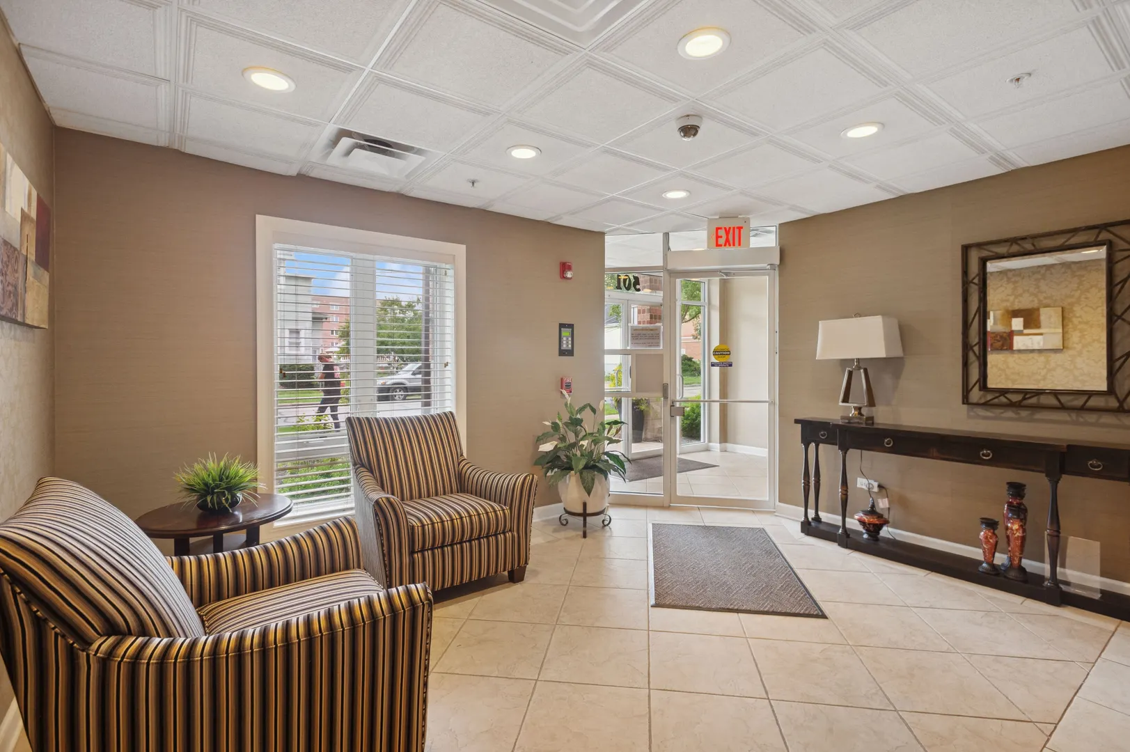 501 ALLES Street 501A IL