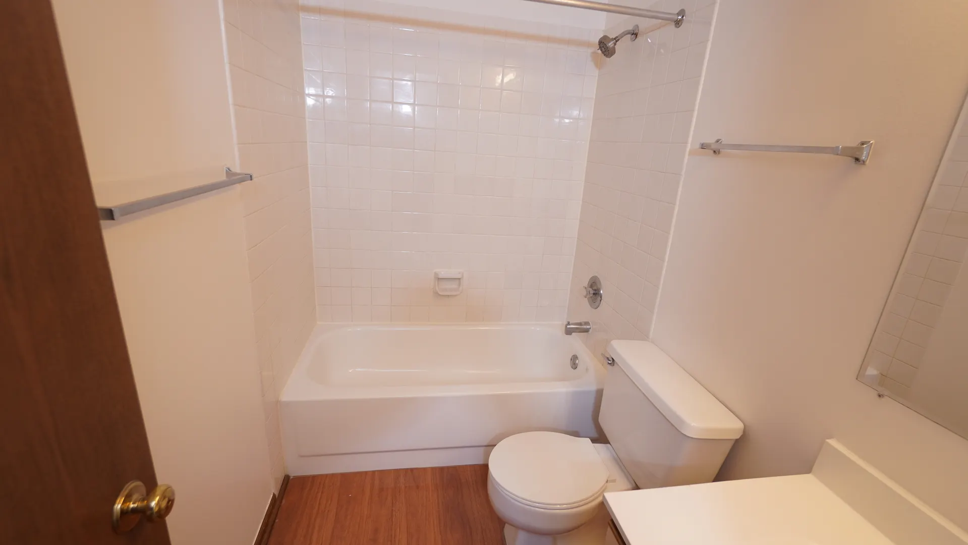 75 Kristin Circle 516 IL