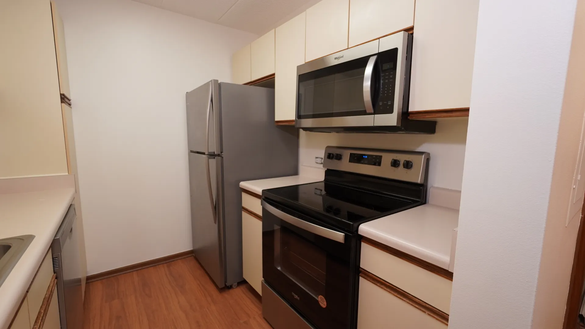 75 Kristin Circle 516 IL