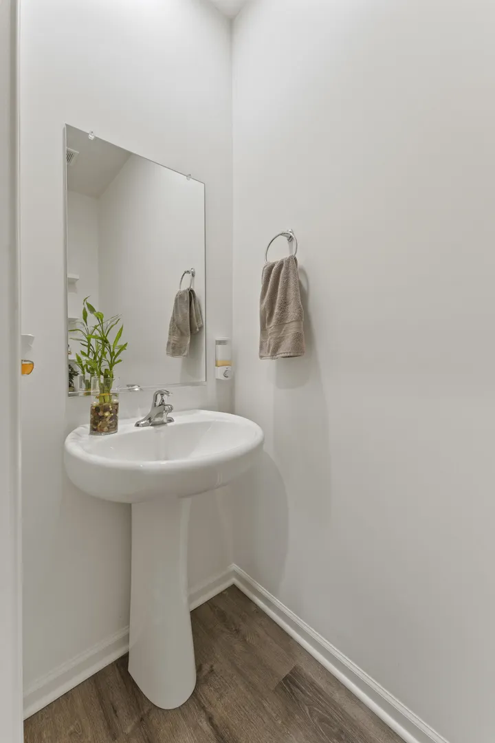 2017 Lilyana Lane IL