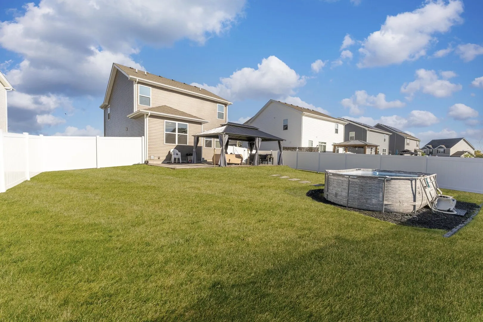 2017 Lilyana Lane IL