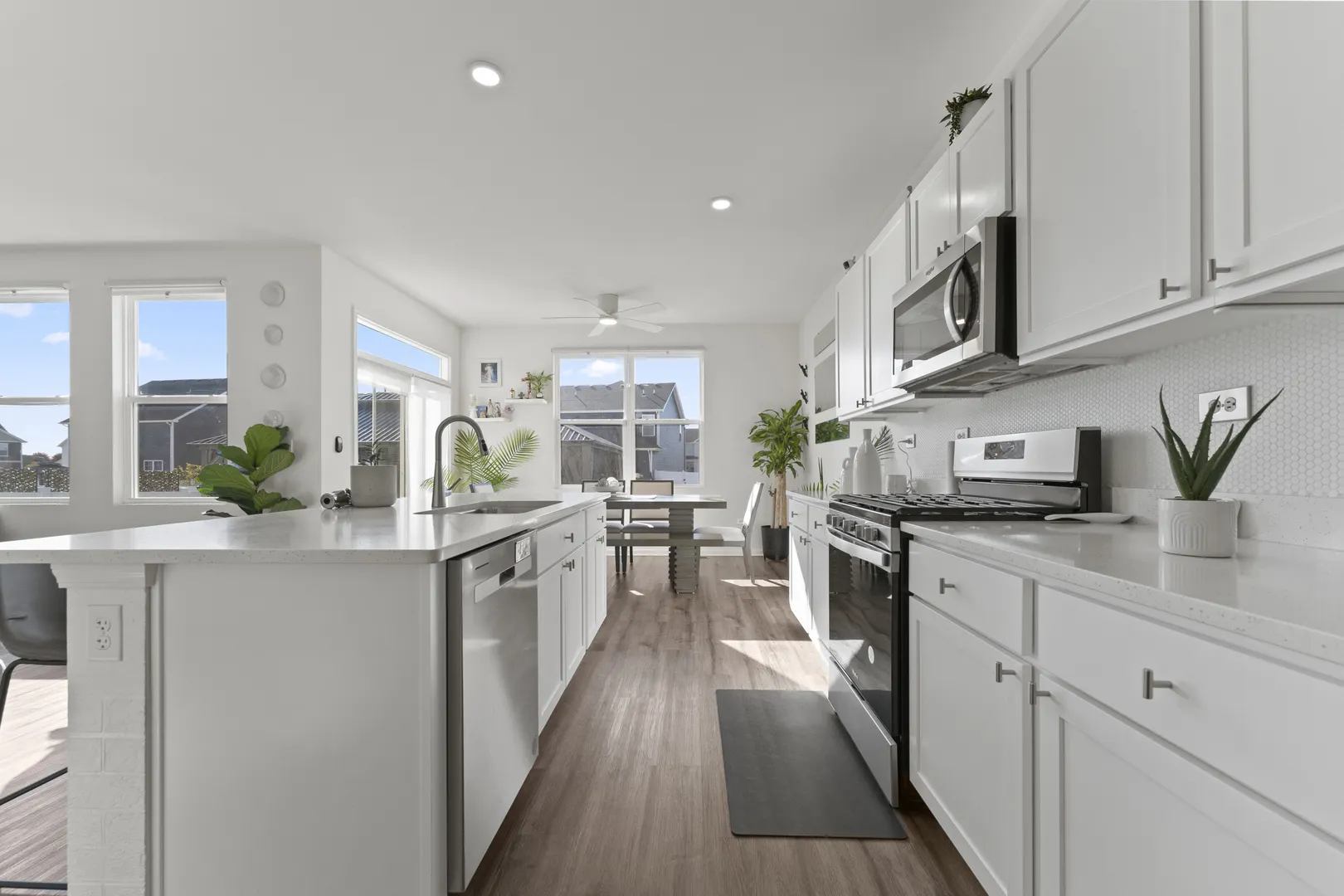 2017 Lilyana Lane IL